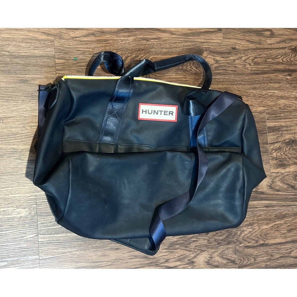 HUNTER for X Target Black Red 1st Release LARGE Weekender Duffel Bag Carry Strap